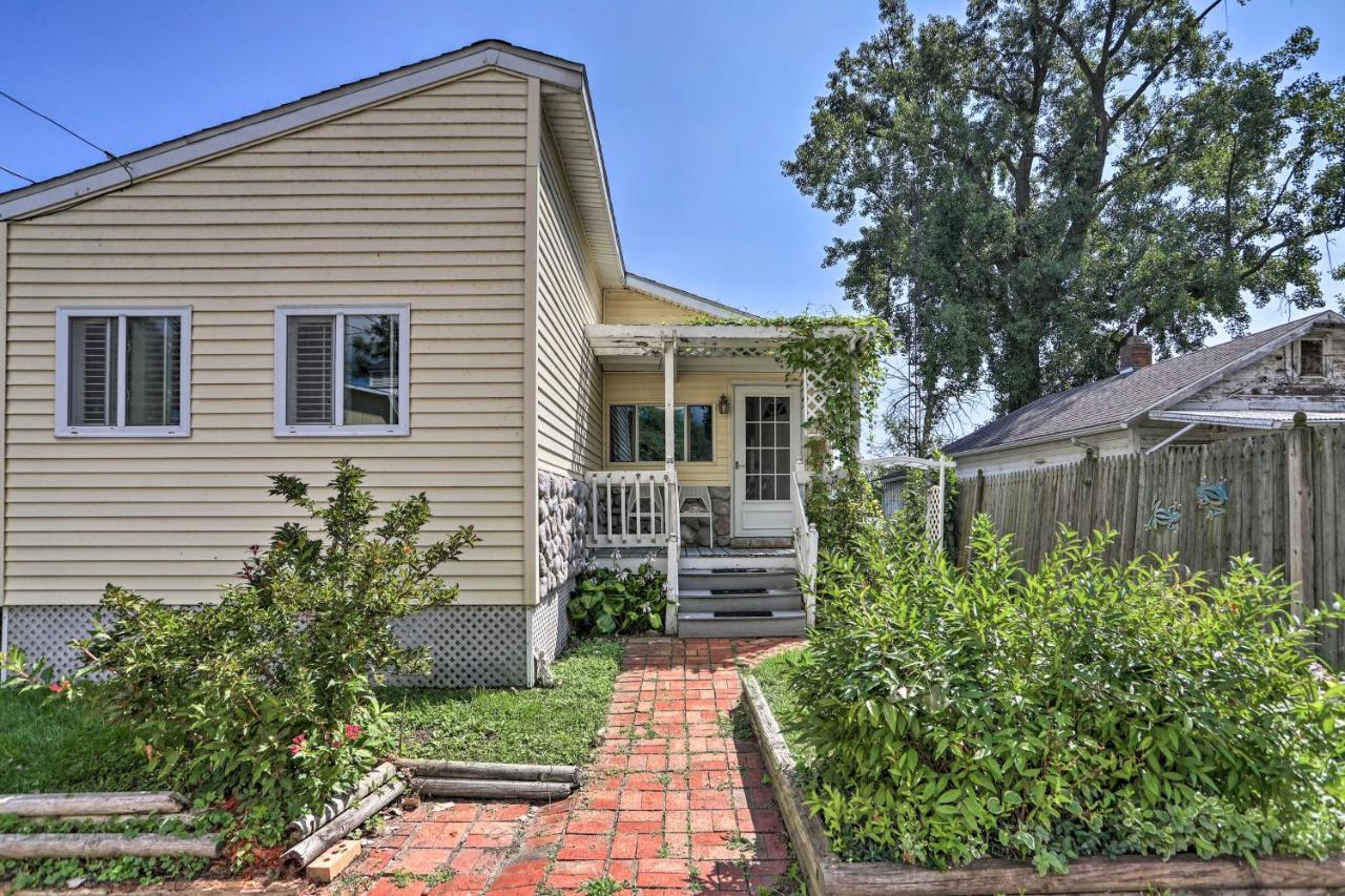 Lake Erie Waterfront Home With Sunroom And Yard! Exterior foto