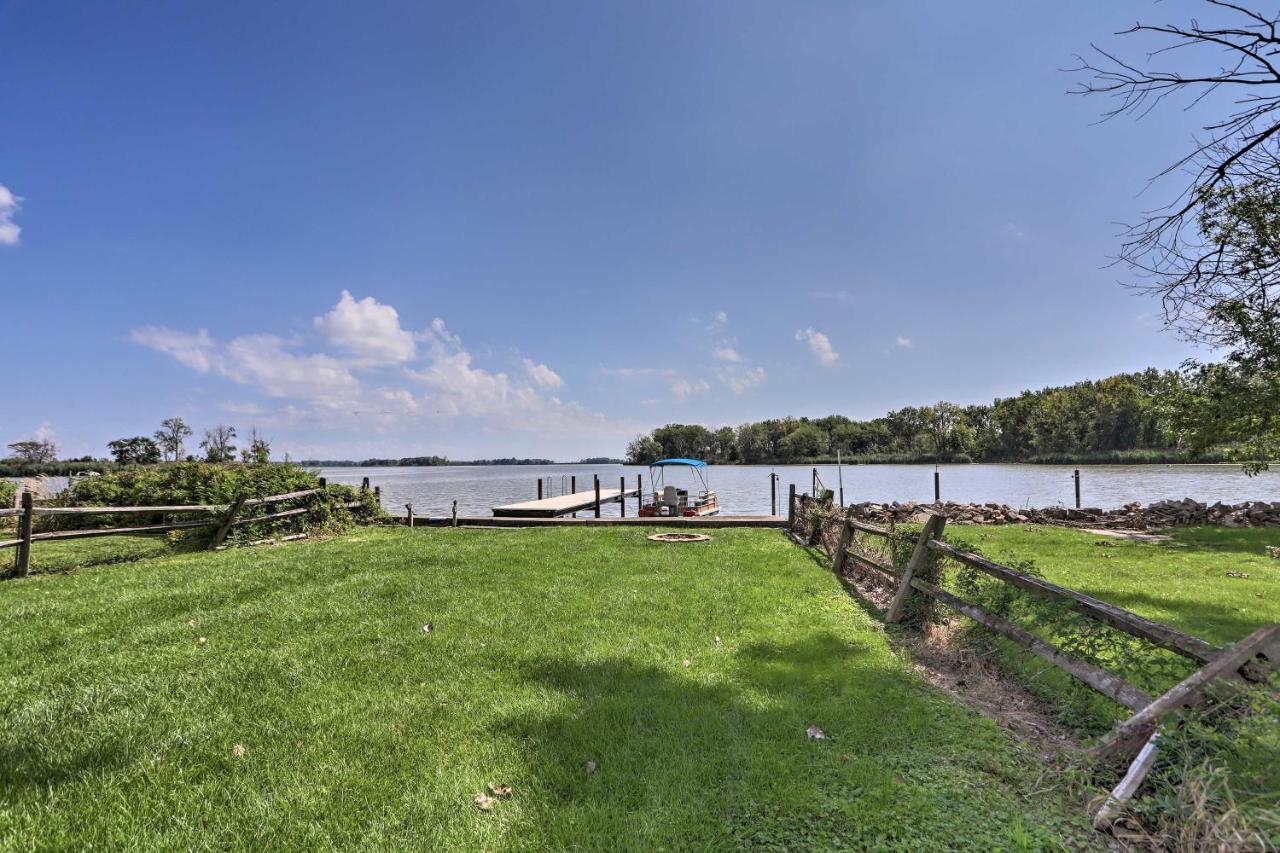 Lake Erie Waterfront Home With Sunroom And Yard! Exterior foto