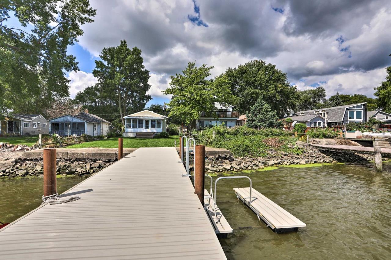 Lake Erie Waterfront Home With Sunroom And Yard! Exterior foto